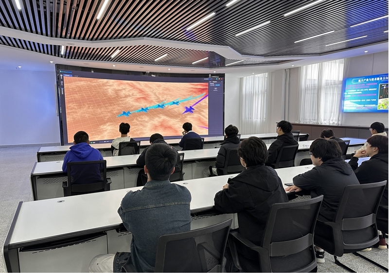 我校成功舉辦航天類專業發展優勢與工程技術研究試驗發展報告會